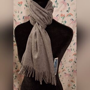 NWT Pendleton Grey Virgin Wool Unisex Casual Winter Snow Everyday Scarf Wrap